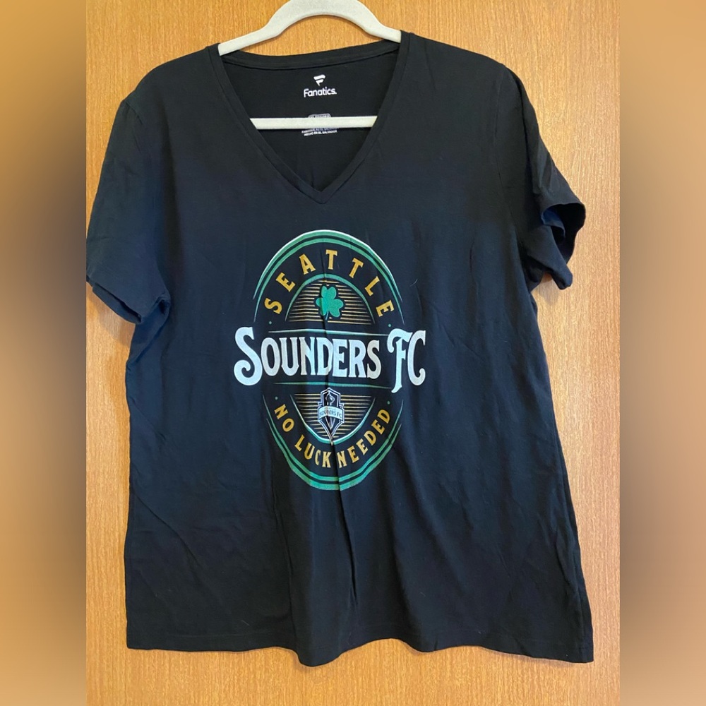 NWOT Seattle Sounders Tee